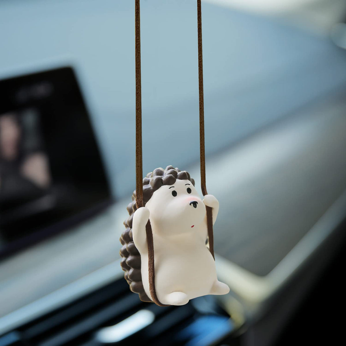 YGMONER Cute Swinging Duck Car Rear View Mirror Hanging Accessories Funny Car Interior Decor Gifts for Women Men (Duck)
