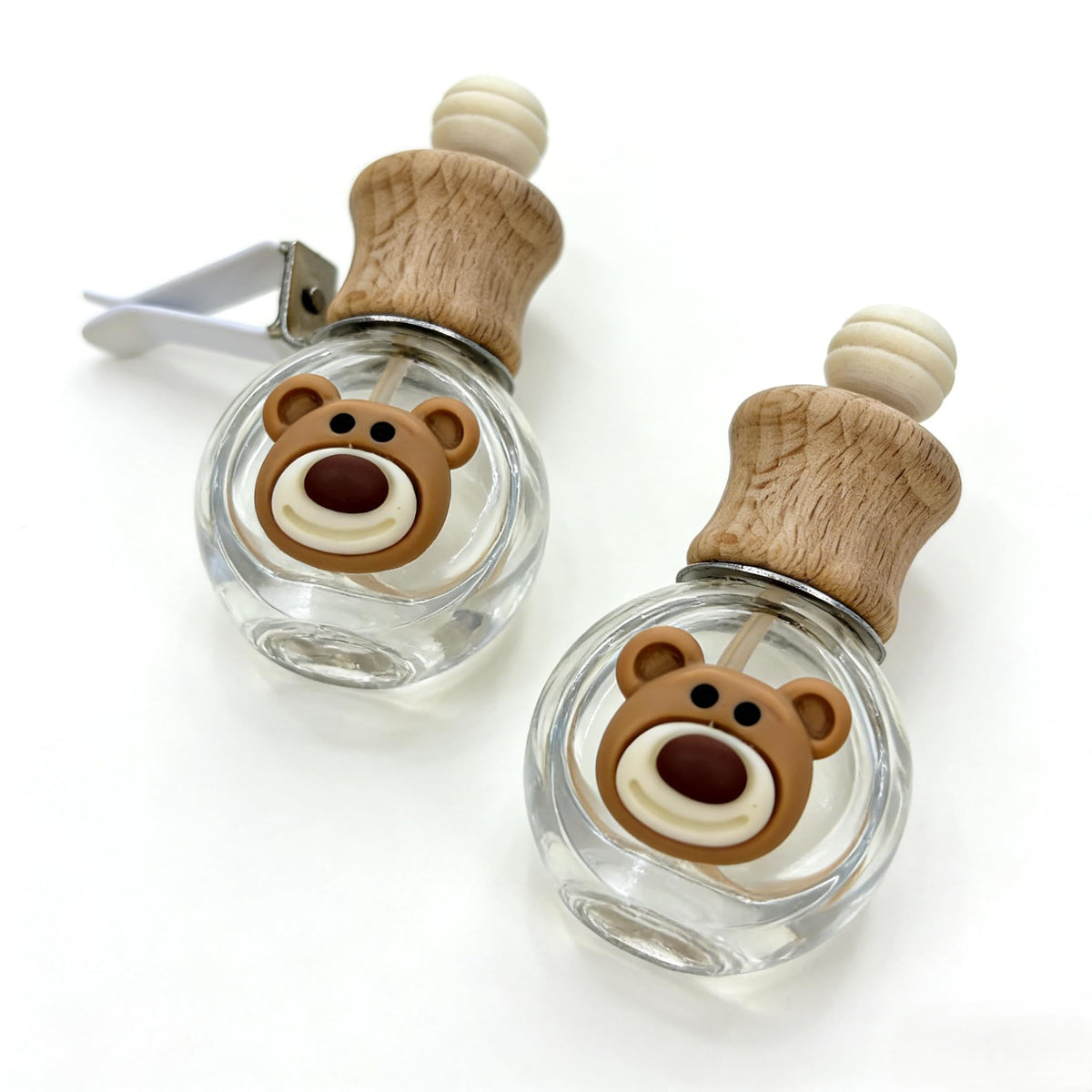 Refillable Car Air Freshener Hanging Diffuser, Empty Glass Bottle with Reed Sticks for Essential Oils, Car Scent Diffuser and Aromatherapy Pendant Decor for Women and Men, 2 Pack