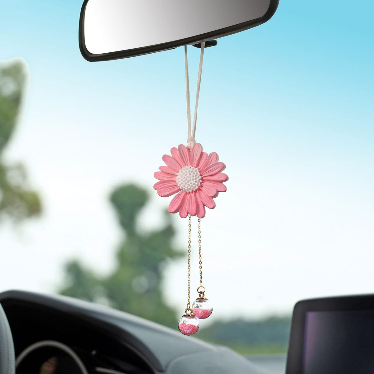 Daisy Car Hanging Ornaments for Women Girls Cute Sunflower Car Rear View Mirror Hanging Charms Automotive Interior Aesthetic Decoration Accessories Gift (White)